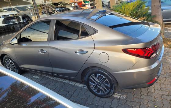 HYUNDAI HB20S 1.0 TGDI FLEX PLATINUM PLUS AUTOMÁTICO HYUNDAI HB20S 1.0 TGDI FLEX PLATINUM PLUS AUTOMÁTICO